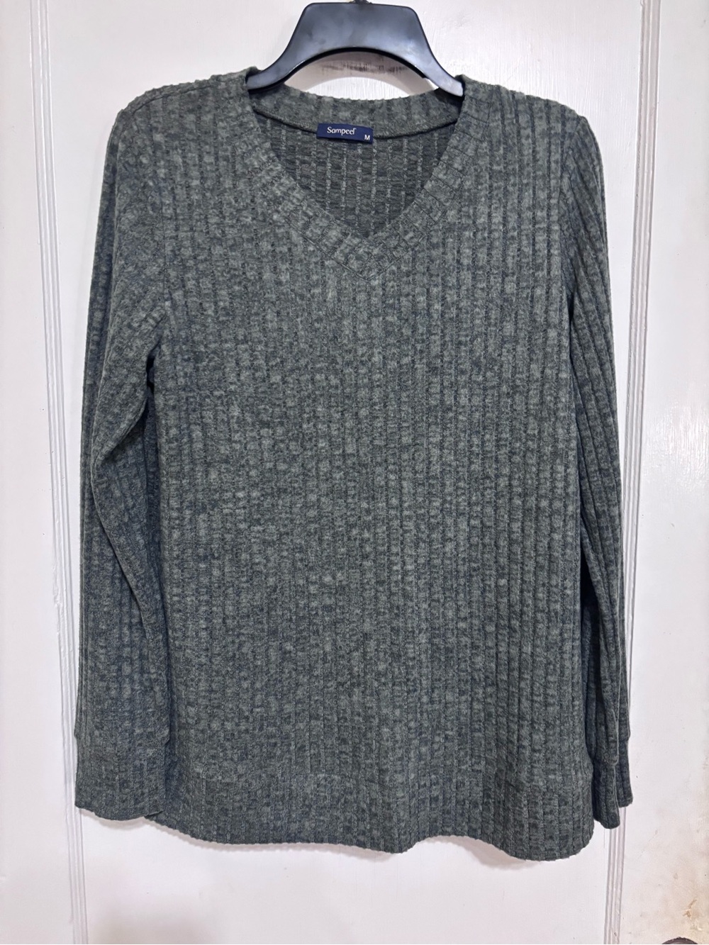 Women’s V-Neck Ribbed Sweater - Olive Green